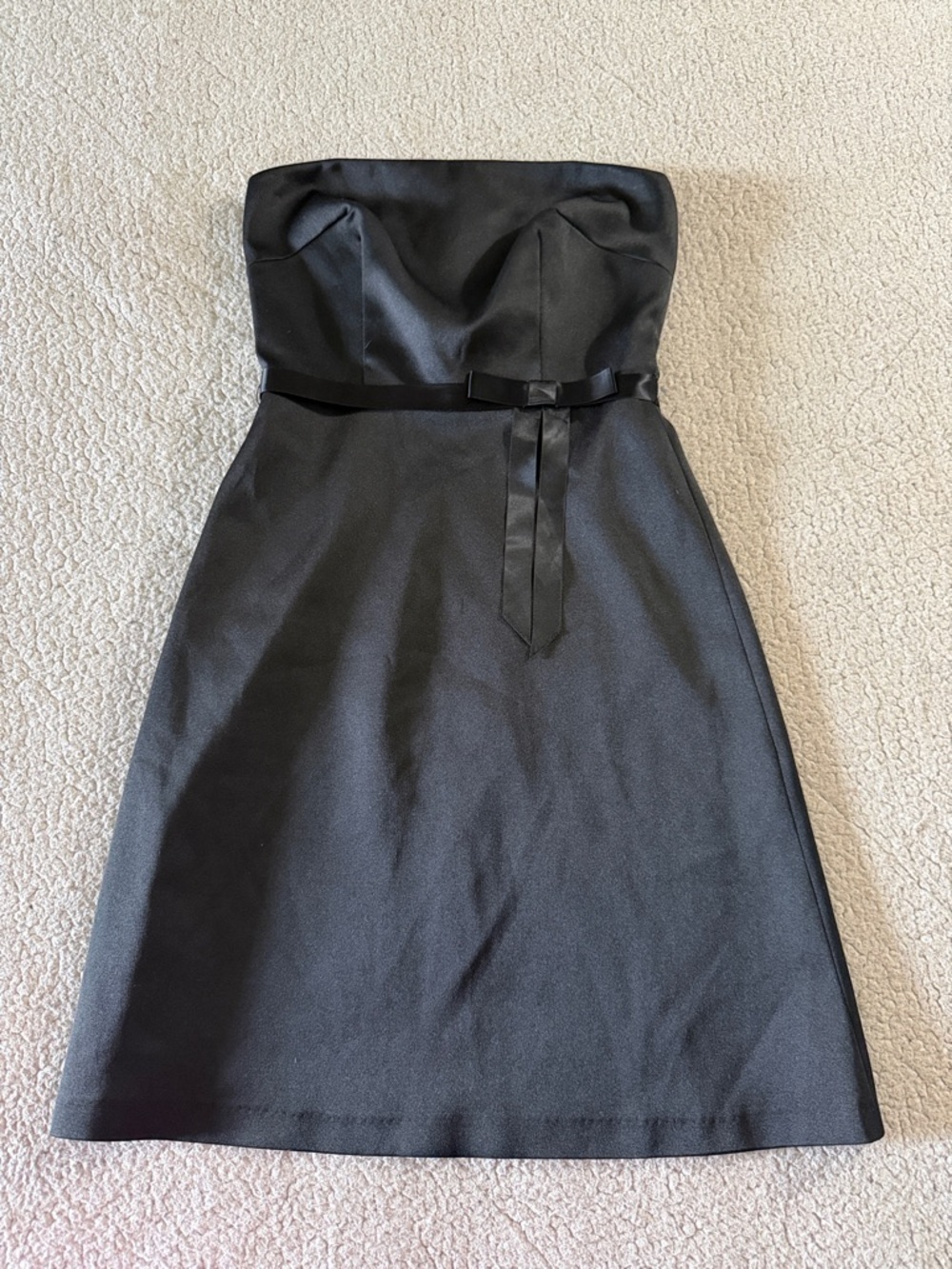 Laundry by Design Strapless Black Cocktail Dress with Ribbon Detail Size 2